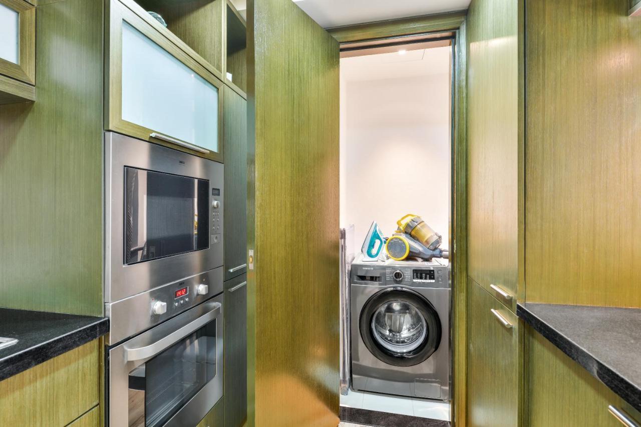 شقة Lofts - Downtown Luxury - 5 Min Walk To Dubai Fountain! المظهر الخارجي الصورة