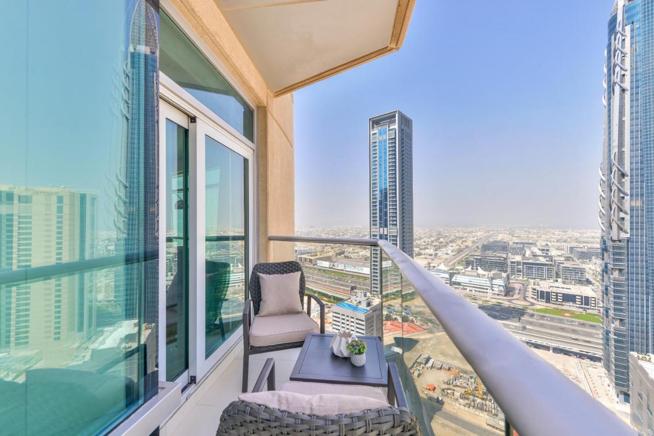 شقة Lofts - Downtown Luxury - 5 Min Walk To Dubai Fountain! المظهر الخارجي الصورة
